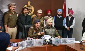 पंजाब में सिंगर नवजोत विर्क की हत्या के आरोप में एक गिरफ्तार पंजाब में सिंगर नवजोत विर्क की हत्या के आरोप में एक गिरफ्तार