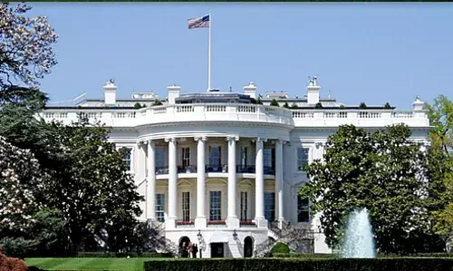 अमेरिका में सांसद क्रिसमस की छुट्टियों में घर चले गए, प्रमुख विधेयक लंबित अमेरिका में सांसद क्रिसमस की छुट्टियों में घर चले गए, प्रमुख विधेयक लंबित