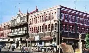 कमीशन की मलाई के लिए रोके विकासकाम, आला अधिकारियों पर भड़के पालकमंत्री कमीशन की मलाई के लिए रोके विकासकाम, आला अधिकारियों पर भड़के पालकमंत्री