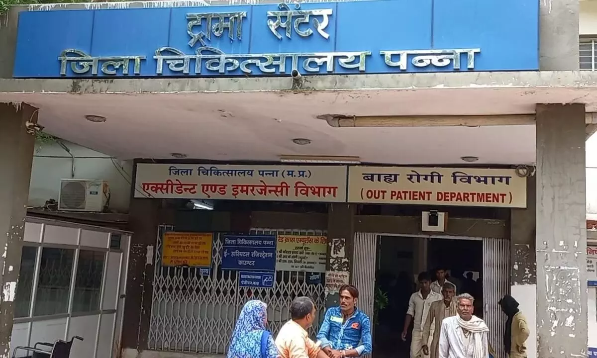 १३ लाख की आबादी, जिला अस्पताल में डॉक्टरों का अकाल १३ लाख की आबादी, जिला अस्पताल में डॉक्टरों का अकाल