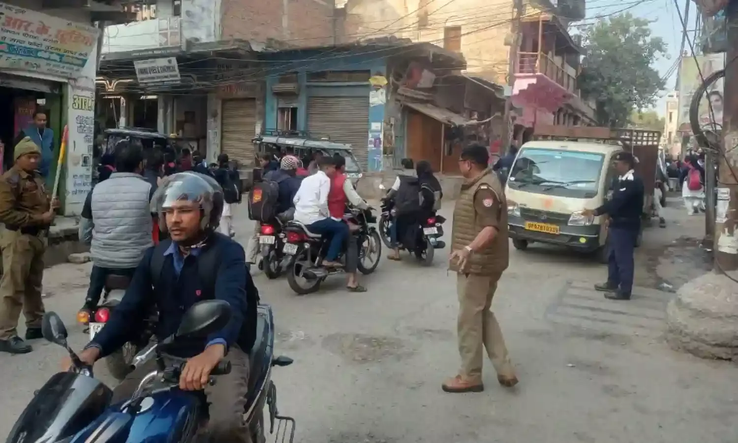 सड़क सुरक्षा पखवाड़ा चलाकर किया गया 506 वाहनों का चालान, अभियान चलाकर किया गया वाहन चालकों को किया गया यातायात नियमों के प्रति जागरूक