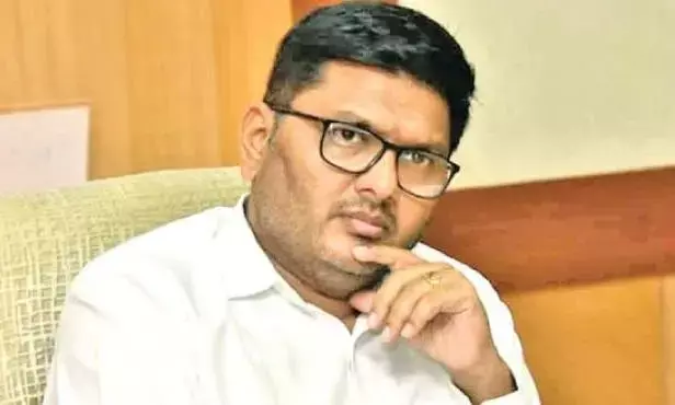 एनसीपी शरद पवार ग्रुप के विधायक प्राजक्त तनपुरे को जारी समन