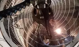 जेफ बेजोस ने 10 हजार साल तक चलने वाली घड़ी बनाने के लिए 350 करोड़ का निवेश किया जेफ बेजोस ने 10 हजार साल तक चलने वाली घड़ी बनाने के लिए 350 करोड़ का निवेश किया