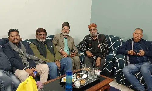 काशी से काबा की उड़ान को वाराणसी से करने की उठी मांग, हज 2024 फार्म की अंतिम तिथि जनवरी माह तक बढाने के लिए दिया मांग पत्र