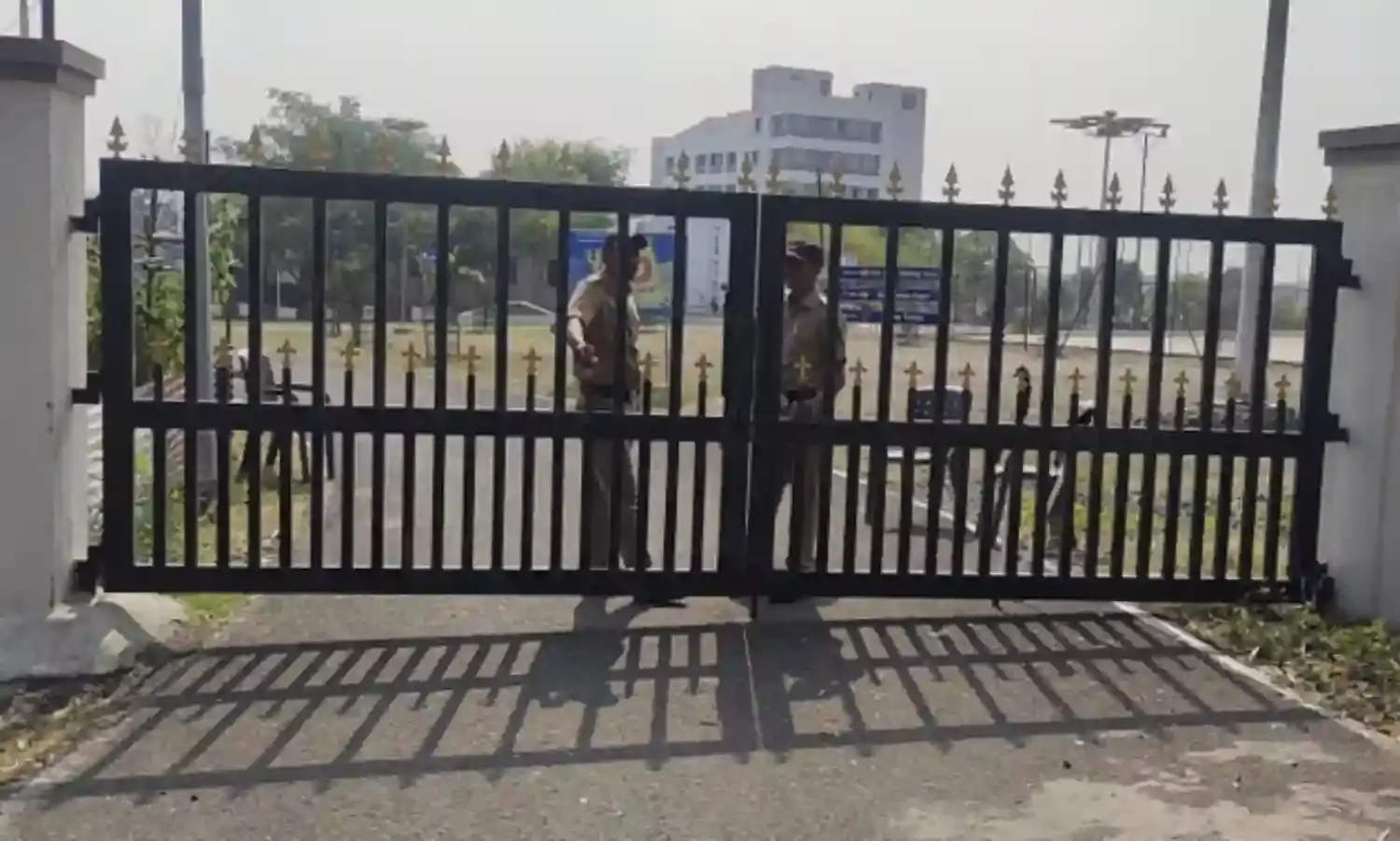 आतंकी संगठन के ग्रुप से जुड़ने के शक में युवक से पूछताछ