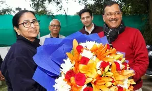 प्रधानमंत्री से मुलाकात के दौरान ममता के साथ रहेंगे 10 तृणमूल सांसद प्रधानमंत्री से मुलाकात के दौरान ममता के साथ रहेंगे 10 तृणमूल सांसद