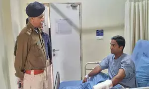 झारखंड के गढ़वा में पुलिस-नक्सली मुठभेड़, थाना प्रभारी घायल