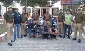 वाहन चोर गैंग के 4 गिरफ्तार, फर्जी नंबर प्लेट लगी 9 बाइक बरामद