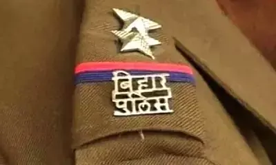 लखीसराय तिहरे हत्याकांड के मुख्य आरोपी आशीष का कोर्ट में आत्मसमर्पण लखीसराय तिहरे हत्याकांड के मुख्य आरोपी आशीष का कोर्ट में आत्मसमर्पण