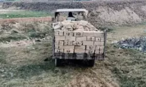 शामली में 30 लाख की 10,800 लीटर अवैध शराब किया गया नष्ट शामली में 30 लाख की 10,800 लीटर अवैध शराब किया गया नष्ट