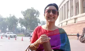 दिल्ली हाईकोर्ट ने महुआ मोइत्रा के मानहानि मामले में अंतरिम राहत पर आदेश सुरक्षित रखा दिल्ली हाईकोर्ट ने महुआ मोइत्रा के मानहानि मामले में अंतरिम राहत पर आदेश सुरक्षित रखा