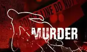 गोड्डा में युवक की हत्या के बाद शव को पेट्रोल डालकर जलाया, विरोध में सड़क जाम गोड्डा में युवक की हत्या के बाद शव को पेट्रोल डालकर जलाया, विरोध में सड़क जाम