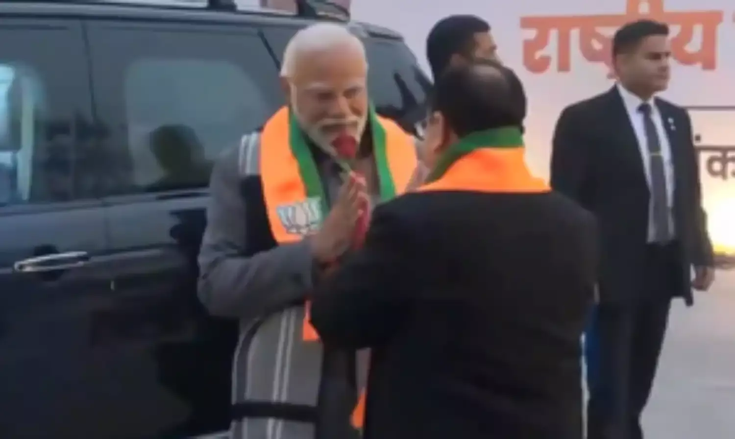 भाजपा के पदाधिकारियों की दो दिवसीय बैठक में पहुंचे पीएम मोदी