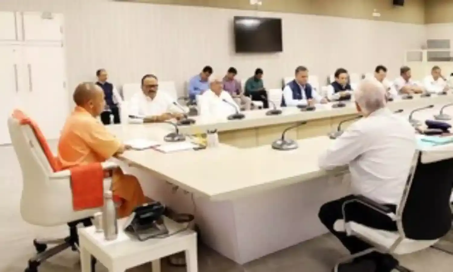 पीएम कुसुम योजना के लिए मिशन मोड में करें प्रयास : मुख्यमंत्री योगी