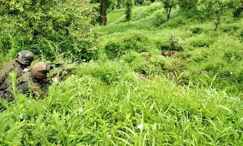 जम्मू-कश्मीर के पुंछ में मुठभेड़ में 3 जवान शहीद, 3 घायल