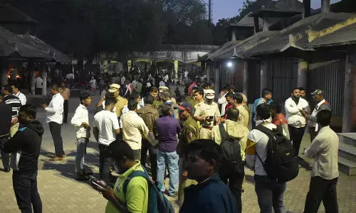 मोक्षधाम घाट पर मृतकों का सामूहिक अंतिम संस्कार मोक्षधाम घाट पर मृतकों का सामूहिक अंतिम संस्कार