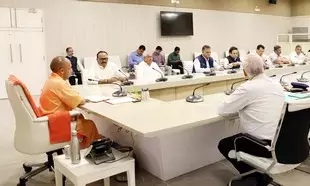 पीएम कुसुम योजना के लिए मिशन मोड में करें प्रयास : मुख्यमंत्री योगी पीएम कुसुम योजना के लिए मिशन मोड में करें प्रयास : मुख्यमंत्री योगी