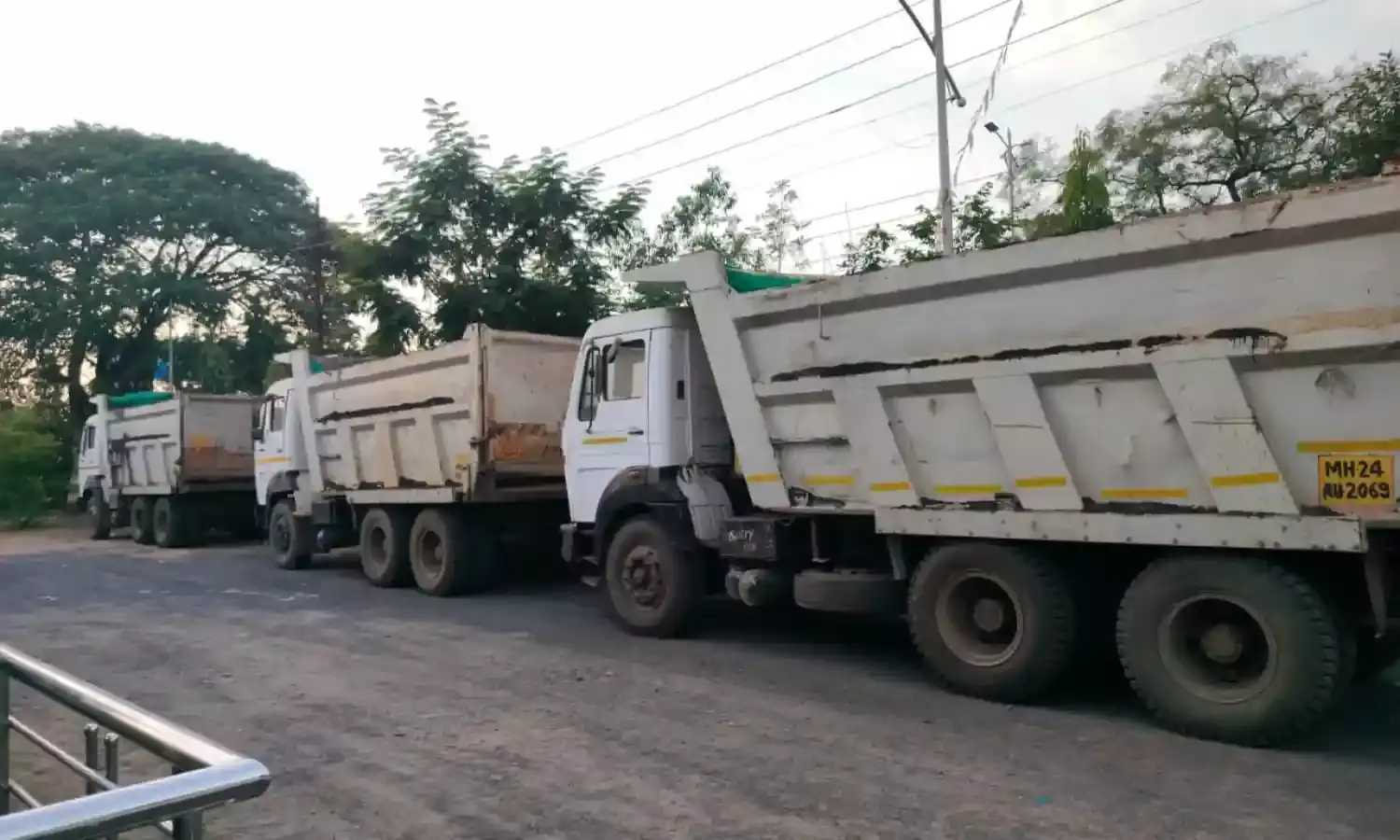 रेत तस्करों पर राजस्व विभाग की ने कार्रवाई
