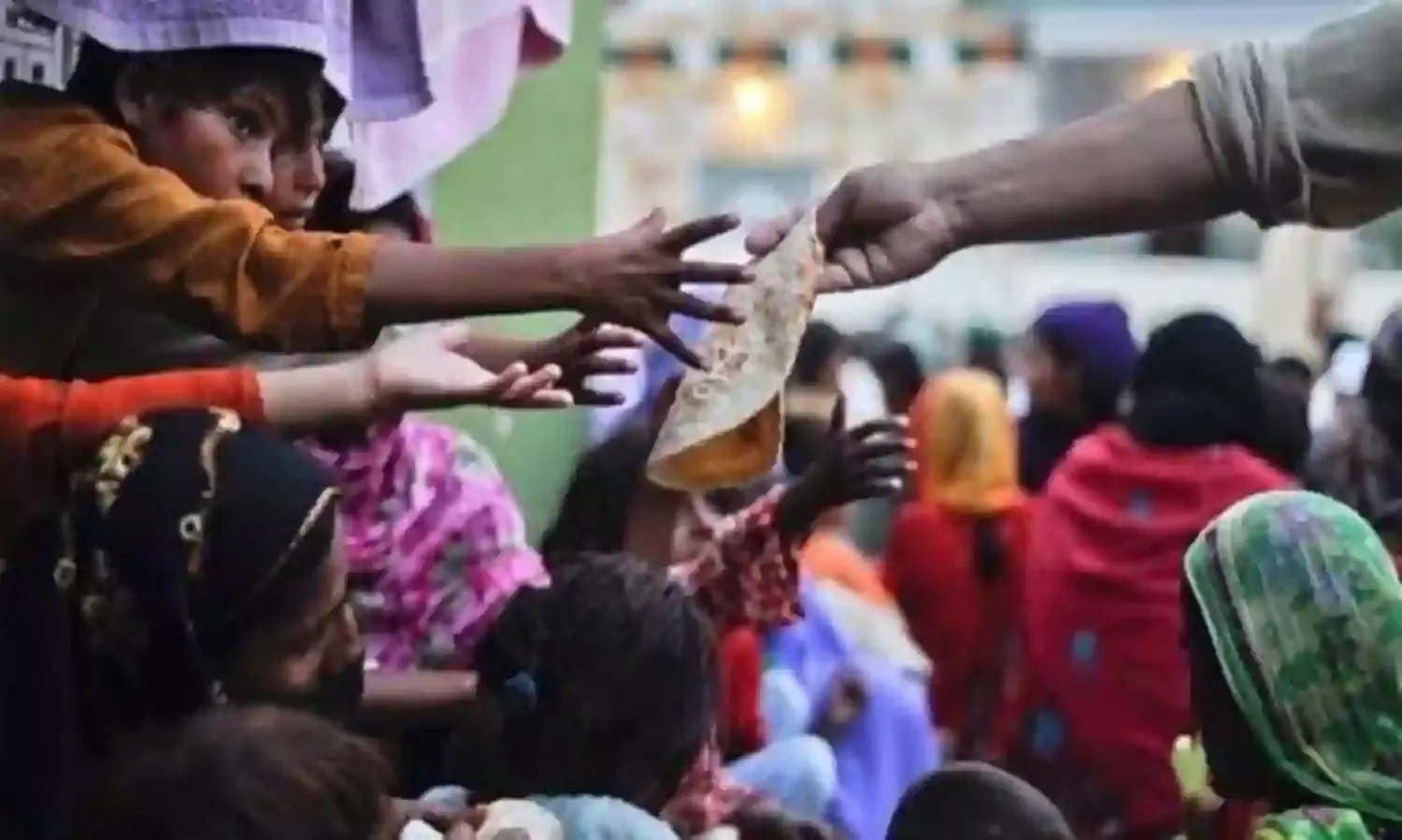 बढ़ती महंगाई के चलते पाकिस्तान की अवाम का हाल बेहाल! मुल्क में महंगाई दर 42 प्रतिशत से ज्यादा