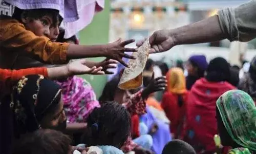 बढ़ती महंगाई के चलते पाकिस्तान की अवाम का हाल बेहाल! मुल्क में महंगाई दर 42 प्रतिशत से ज्यादा बढ़ती महंगाई के चलते पाकिस्तान की अवाम का हाल बेहाल! मुल्क में महंगाई दर 42 प्रतिशत से ज्यादा