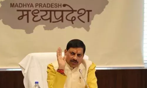 मध्य प्रदेश में सरकारी मशीनरी को रफ्तार देने की कोशिश