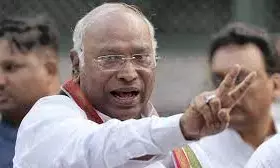 रमेश चेन्निथला बने महाराष्ट्र कांग्रेस के नए प्रभारी रमेश चेन्निथला बने महाराष्ट्र कांग्रेस के नए प्रभारी