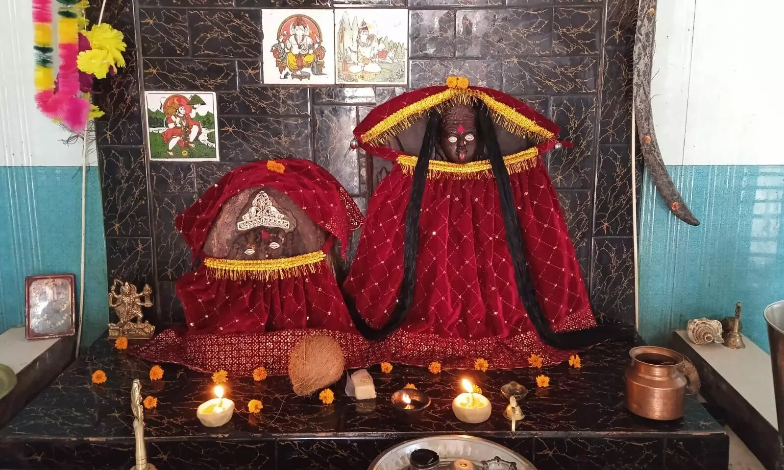 पन्ना-सतना राजमार्ग पर प्रसिद्ध है झारखण्डन माता का स्थान पन्ना-सतना राजमार्ग पर प्रसिद्ध है झारखण्डन माता का स्थान