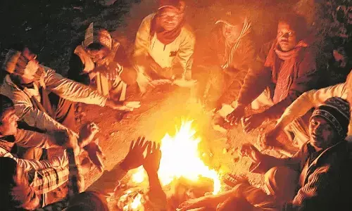 नागपुर में सर्दी से राहत, ठंडी हवा का असर हुआ कम नागपुर में सर्दी से राहत, ठंडी हवा का असर हुआ कम