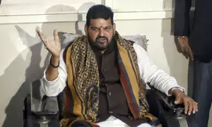 कुश्ती से पूरी तरह संन्यास, महासंघ के निलंबन से कोई लेना-देना नहीं : बृज भूषण सिंह कुश्ती से पूरी तरह संन्यास, महासंघ के निलंबन से कोई लेना-देना नहीं : बृज भूषण सिंह