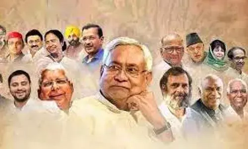 बिहार में सीटों पर फंसा पेंच - कांग्रेस को चाहिए 9 सीट, राजद-जदयू तैयार नहीं बिहार में सीटों पर फंसा पेंच - कांग्रेस को चाहिए 9 सीट, राजद-जदयू तैयार नहीं