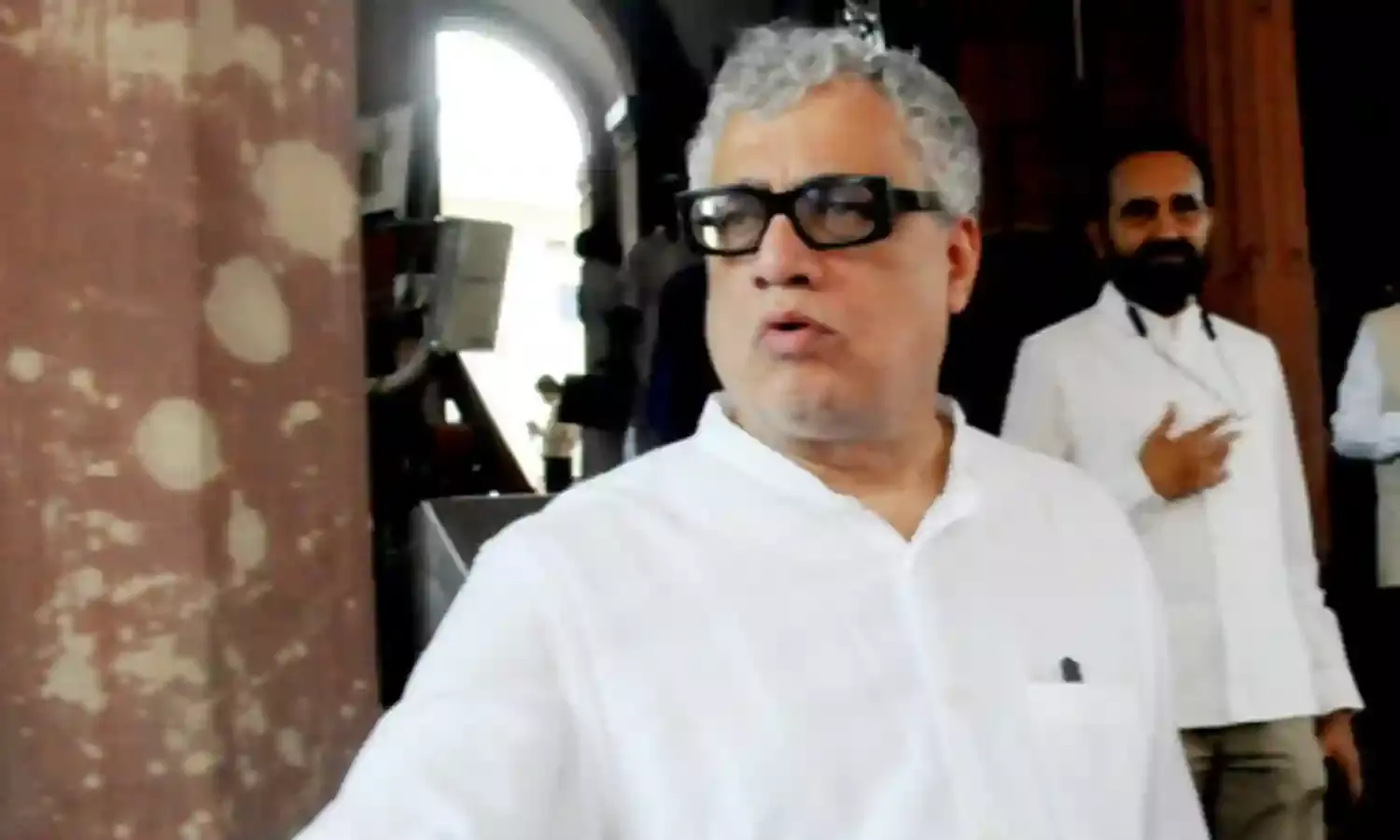 सांसदों के निलंबन पर डेरेक ओ ब्रायन का सरकार पर तंज, बोले- संसद को एक गहरे, डार्क चैम्बर में बदल दिया