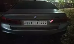 हैदराबाद पुलिस ने कहा, बीएमडब्ल्यू दुर्घटना में पूर्व विधायक का बेटा शामिल हैदराबाद पुलिस ने कहा, बीएमडब्ल्यू दुर्घटना में पूर्व विधायक का बेटा शामिल