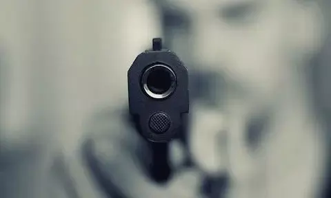 मुजफ्फरपुर में मटन व्यवसाई की गोली मारकर हत्या, सीसीटीवी में कैद हुई वारदात मुजफ्फरपुर में मटन व्यवसाई की गोली मारकर हत्या, सीसीटीवी में कैद हुई वारदात