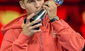 प्रदर्शनी मैच में अल्काराज ने जोकोविच को हराया प्रदर्शनी मैच में अल्काराज ने जोकोविच को हराया