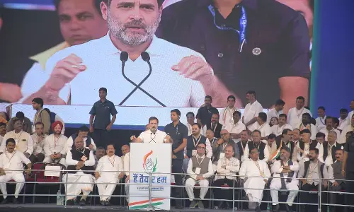 जो अपना नोट 7 साल नहीं चला सके वे हमसे 70 साल का जवाब मांग रहे जो अपना नोट 7 साल नहीं चला सके वे हमसे 70 साल का जवाब मांग रहे