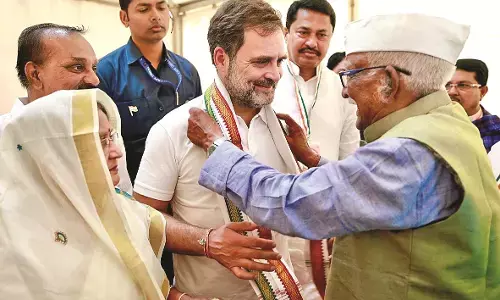 सेवादल नेता पांडेय के परिवार को राहुल गांधी ने दी सांत्वना, मदद का वादा पूरा किया