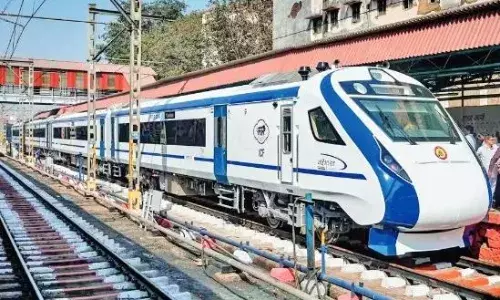 सफर के सबसे बड़ेे नेटवर्क रेल सेवा में वर्ष 2023 यात्री सुविधाओं के लिए खास रहा है सफर के सबसे बड़ेे नेटवर्क रेल सेवा में वर्ष 2023 यात्री सुविधाओं के लिए खास रहा है