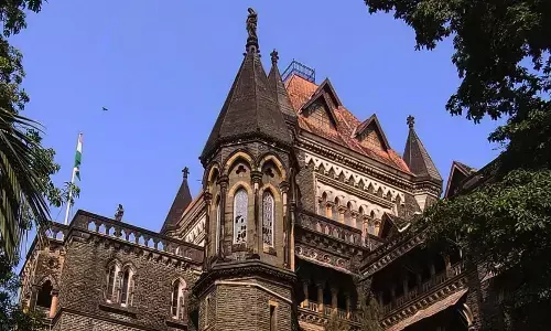 नाबालिग आरोपी की उम्र निर्धारित करने के लिए पहले स्कूल से जन्म प्रमाणपत्र की कोई आवश्यकता नहीं नाबालिग आरोपी की उम्र निर्धारित करने के लिए पहले स्कूल से जन्म प्रमाणपत्र की कोई आवश्यकता नहीं