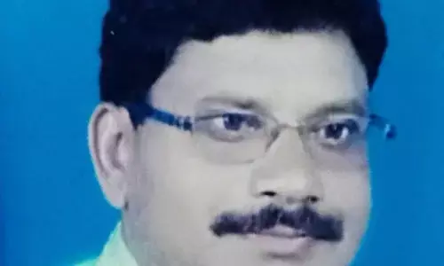 लिख रहा था ‘आयुष्यमान’ आया काल, ले गया प्राण लिख रहा था ‘आयुष्यमान’ आया काल, ले गया प्राण