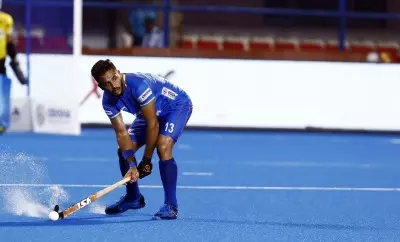 रूपिंदर पाल सिंह ने भारतीय महिला ड्रैग-फ्लिकरों के लिए शिविर का आयोजन किया रूपिंदर पाल सिंह ने भारतीय महिला ड्रैग-फ्लिकरों के लिए शिविर का आयोजन किया