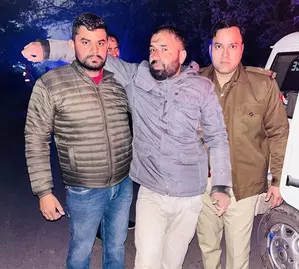 नए साल के पहले दिन नोएडा पुलिस की हुई बदमाशों से मुठभेड़, 1 गिरफ्तार नए साल के पहले दिन नोएडा पुलिस की हुई बदमाशों से मुठभेड़, 1 गिरफ्तार