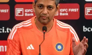 हमारी फील्डिंग अच्छी नहीं थी: अमोल मुजुमदार