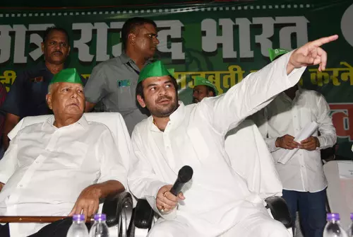 तेज प्रताप यादव बोले : भाजपा को लग सकते हैं लव-कुश के तीर तेज प्रताप यादव बोले : भाजपा को लग सकते हैं लव-कुश के तीर