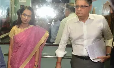 सुप्रीम कोर्ट ने आईसीआईसीआई बैंक की पूर्व प्रमुख चंदा कोचर की अंतरिम जमानत के खिलाफ सीबीआई की याचिका पर सुनवाई टाली