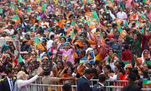 केरल में मोदी ने वामपंथियों और कांग्रेस पर निशाना साधा, उन्हें एक बताया