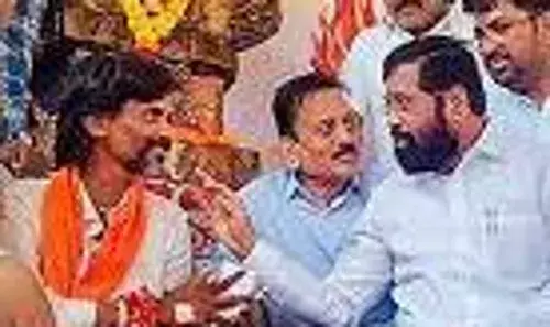 शिंदे साहब आप ही बताएं हमें कैसे मिलेगा आरक्षण -  जरांगे-पाटील शिंदे साहब आप ही बताएं हमें कैसे मिलेगा आरक्षण -  जरांगे-पाटील