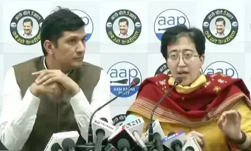 सुबह सीएम अरविंद केजरीवाल को गिरफ्तार कर सकती है ईडी, आप के मंत्रियों जताई आशंका सुबह सीएम अरविंद केजरीवाल को गिरफ्तार कर सकती है ईडी, आप के मंत्रियों जताई आशंका