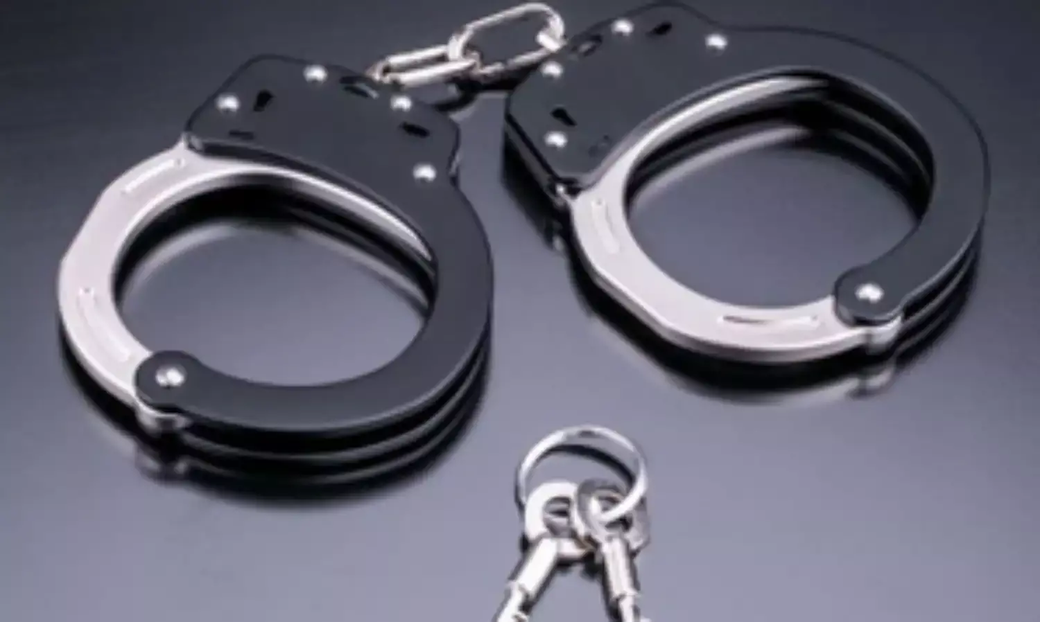 लोगों से 5 करोड़ रुपये से ज्‍यादा की ठगी करने की आरोपी महिला गिरफ्तार