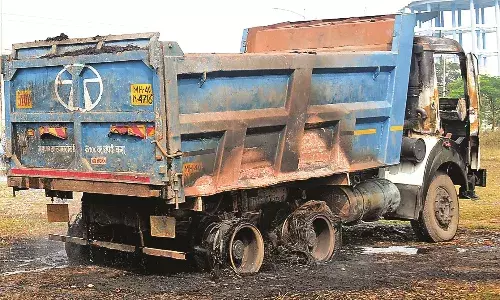 जिला परिषद महिला सभापति समेत 37 लोगों पर मामला दर्ज