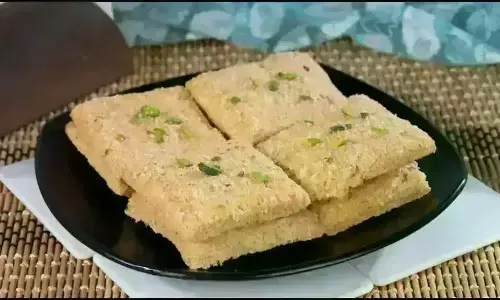 गजक के बिना अधूरा है लोहड़ी का त्योहार, इस आसान रेसिपी से करें तैयार गजक के बिना अधूरा है लोहड़ी का त्योहार, इस आसान रेसिपी से करें तैयार